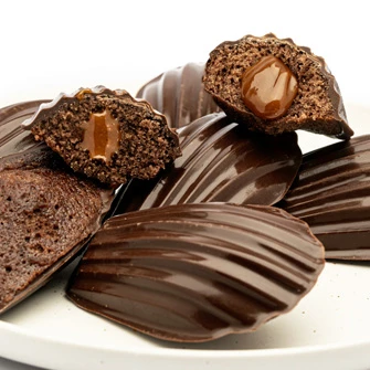 MAGDALENA CUBIERTA DE CHOCOLATE Y RELLENA DE DULCE DE LECHE